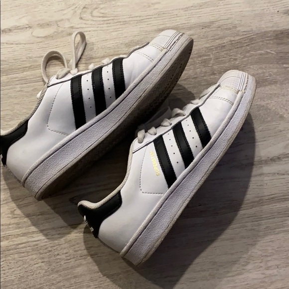 Adidas Superstar size 7, used a couple of times - Picture 2 of 3